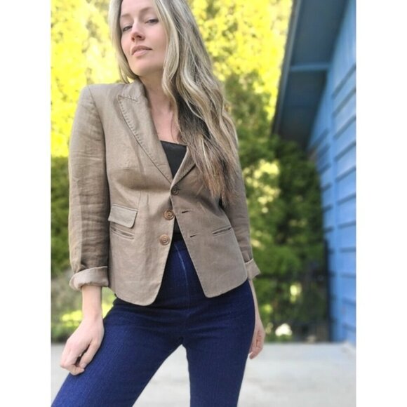 The Amanda Antique Gold Linen 3 Pocket Blazer by SCAPA Originals - Picture 1 of 16